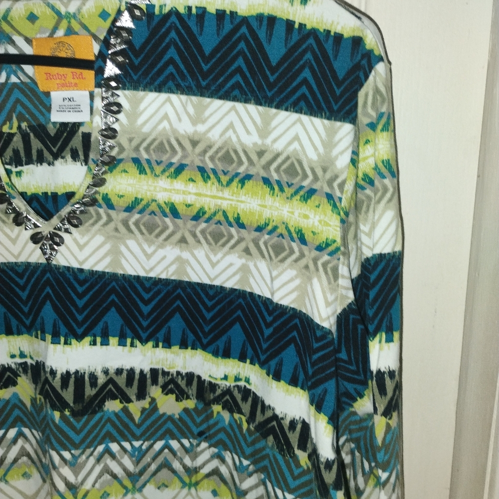 Ruby Rd. Multicolor Geometric Blouse - Picture 5 of 9